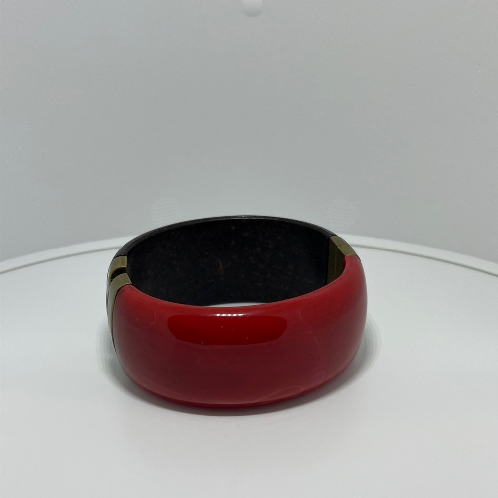 Premier Designs "Piper" hinged bangle bracelet